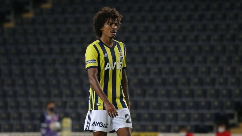 Luiz Gustavo istatistikleriyle göz dolduruyor