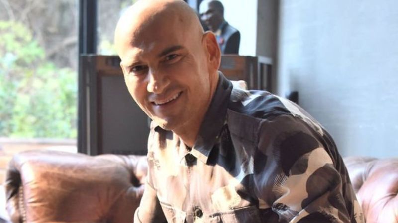 Şarkıcı Altay, koronavirüse yakalandı