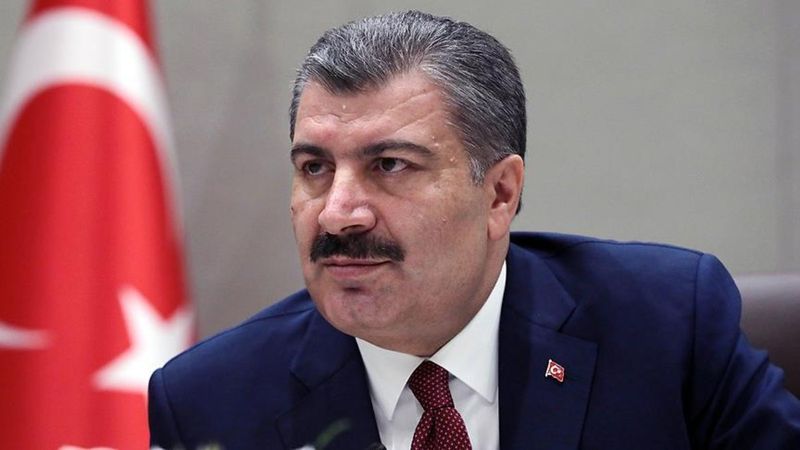 Sağlık Bakanı Fahrettin Koca, Ekrem İmamoğlu'na geçmiş olsun dileklerini iletti