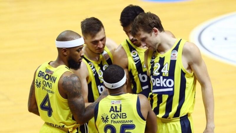 Fenerbahçe, Aliağa Petkimspor'u kolay geçti