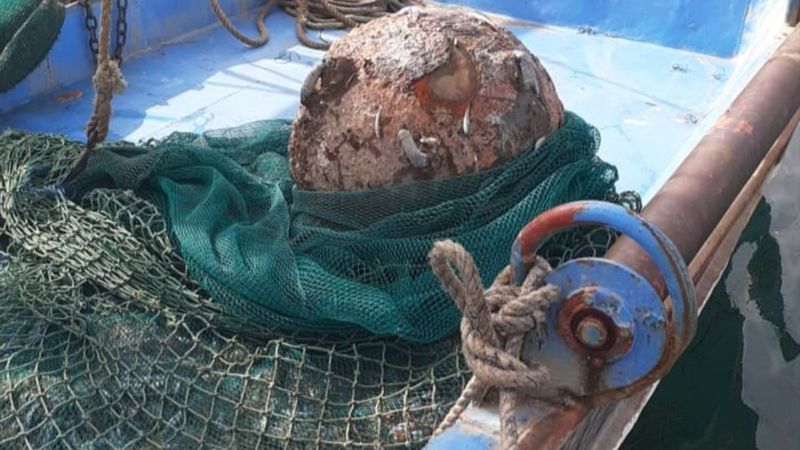 Rumeli Feneri açıklarında balıkçıların ağına mayın takıldı