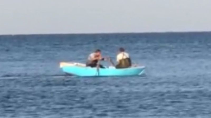 Hatay'da balık tutmaya çalışırken boğulma tehlikesi geçirdi