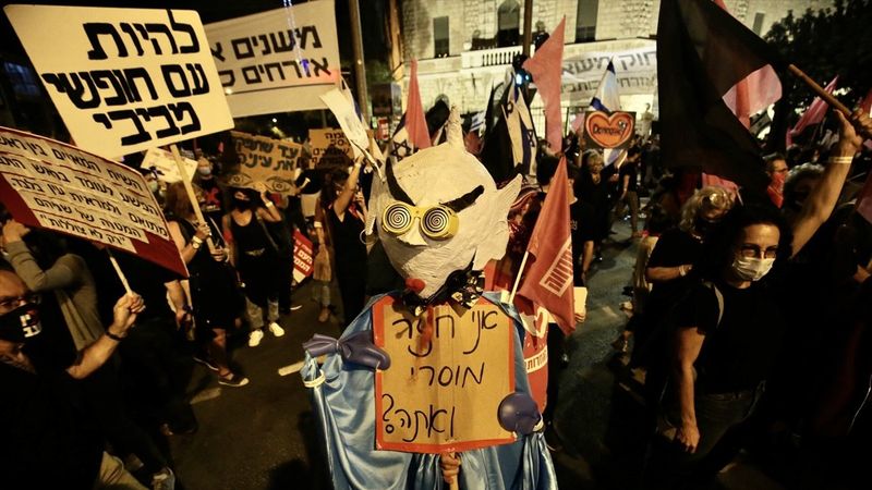 Binyamin Netanyahu’ya yolsuzluk protestosu devam ediyor