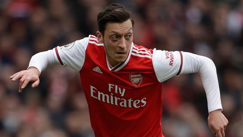 Mesut Özil'den örnek davranış