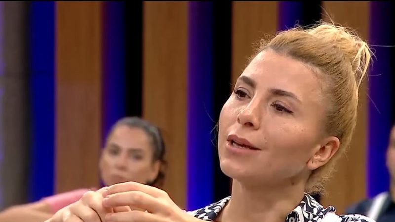 MasterChef'te Özgül, meme kanseri farkındalığı hakkında konuştu