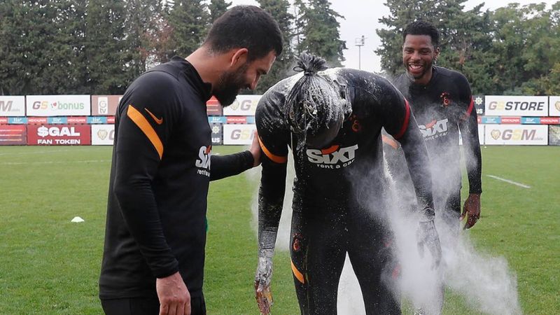 Mbaye Diagne'nin doğum günü kutlandı