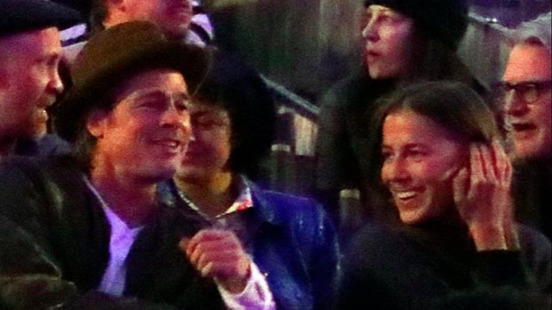 Brad Pitt ile Nicole Poturalski ayrıldı