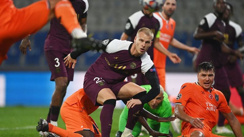 France Football: PSG, Başakşehir'e karşı ezildi
