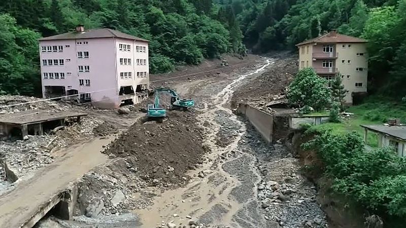 Karadeniz'de sel ve heyelanlar artacak uyarısı