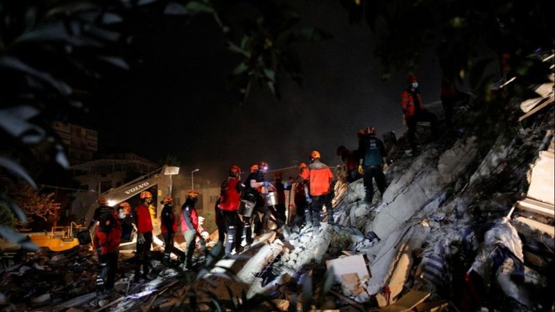 İzmir'de 6 bin 49 personel görevlendirildi