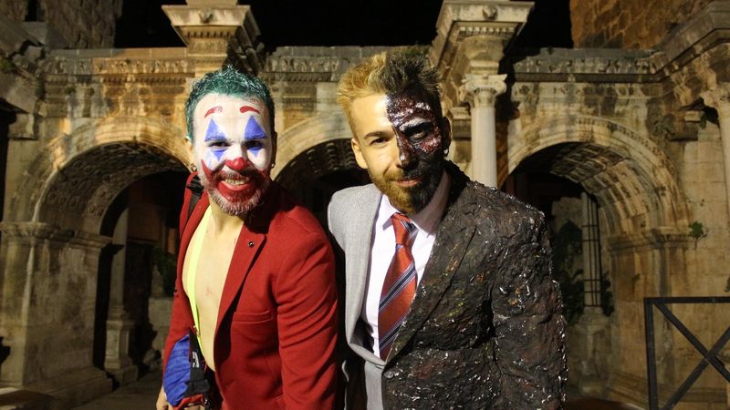 Antalya yine Cadılar Bayramı'nı kutladı