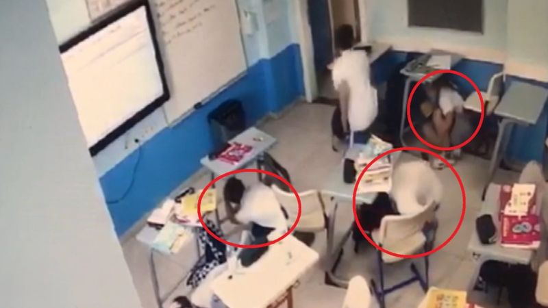 İzmir'deki depreme okulda yakalanan öğrenciler