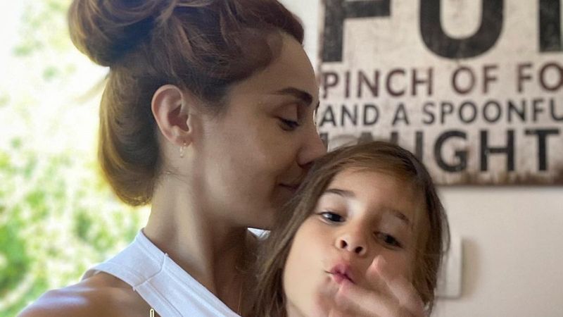 Nur Fettahoğlu, anne ve babaları uyardı