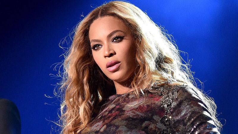 Beyonce, iki kovanla arıcılığa başladı