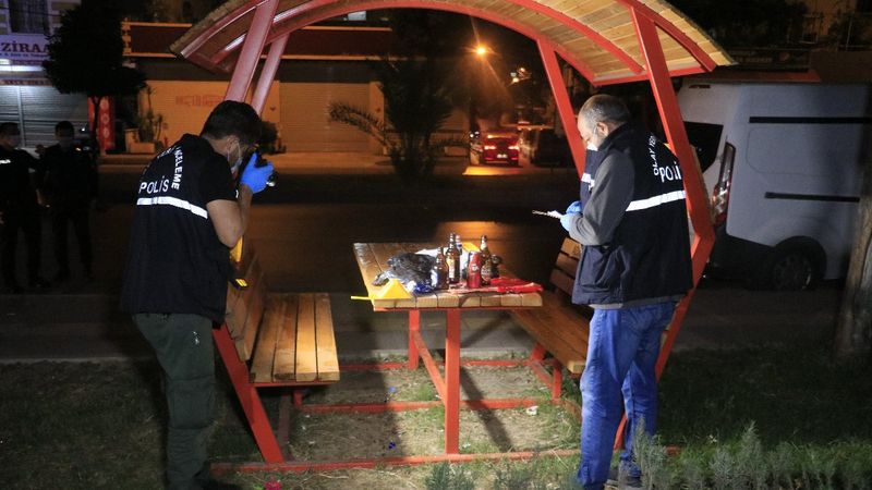 Adana'da, birlikte alkol içtiği şahıs tarafından bıçaklanan adam yaralandı