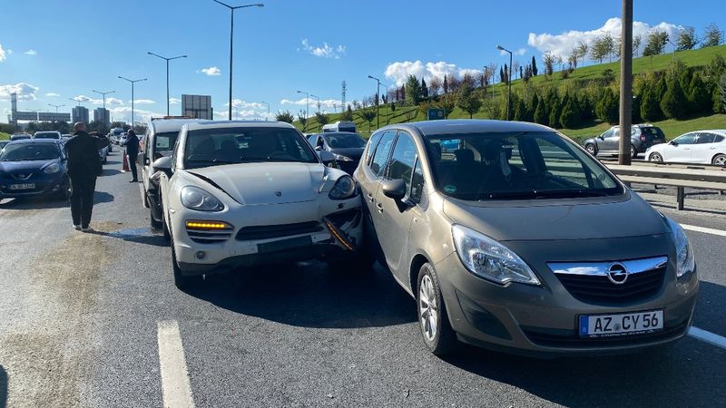 TEM Otoyolu’nda zincirleme kaza: 3 yaralı