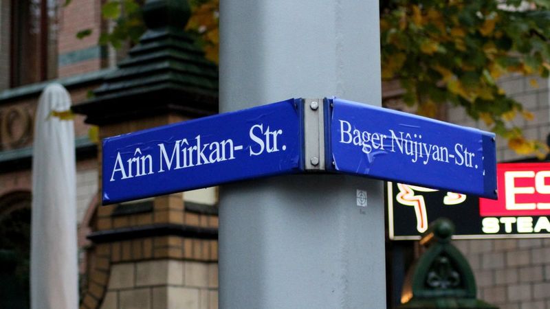 Almanya'da sokağa PKK'lıların ismi verildi