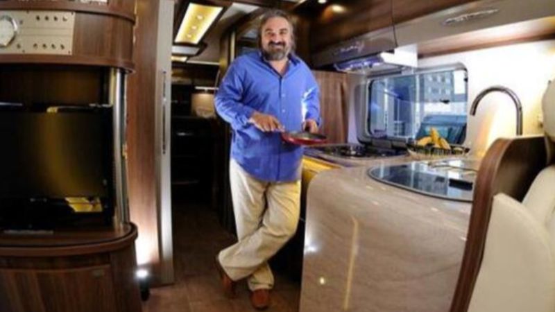 Volkan Konak'ın karavanı