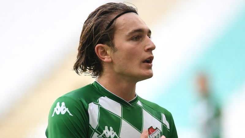 Lille, Ali Akman'ın peşinde