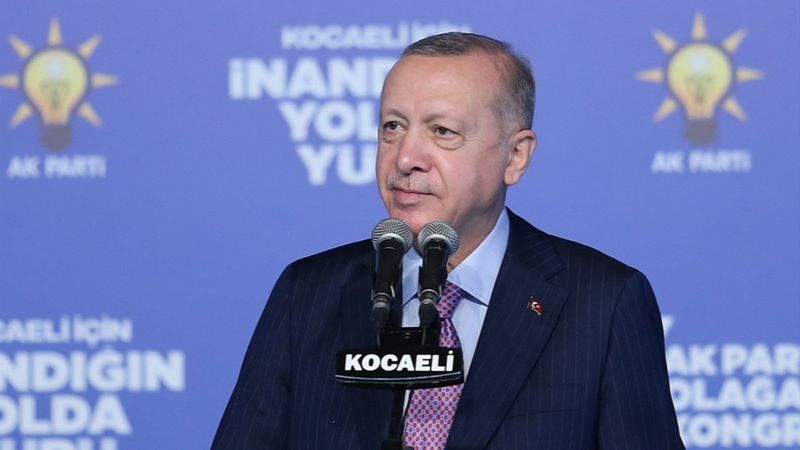 Cumhurbaşkanı Erdoğan: CHP İzmir'de enkaz altında kaldı