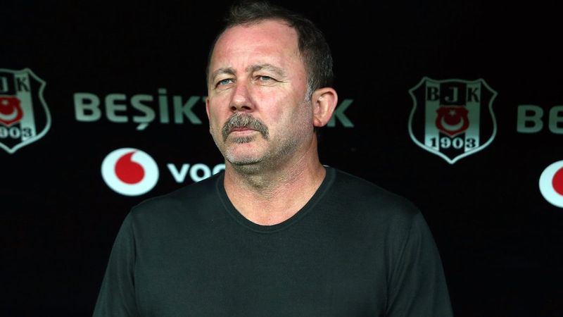 Sergen Yalçın defans oyuncularıyla görüşecek