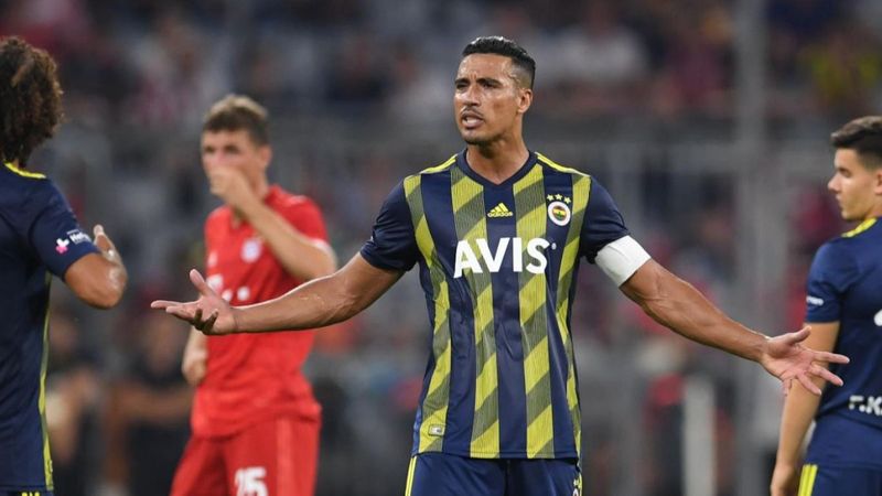 Fenerbahçe'de Nabil Dirar kadro dışı