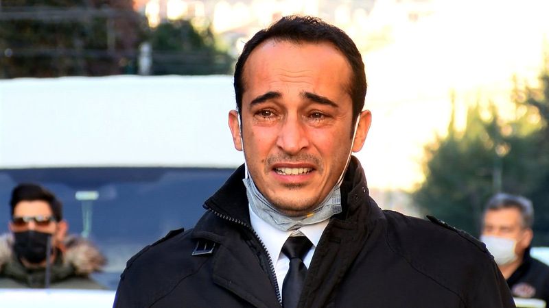 Bursa'da saat 9'u 5 geçe, gözyaşlarına hakim olamadı