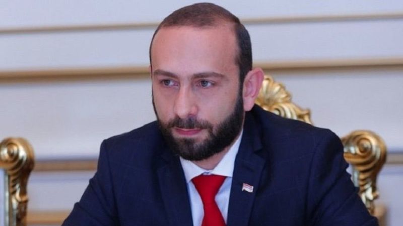 Ermenistan Meclis Başkanı Ararat Mirzoyan, linç edildi