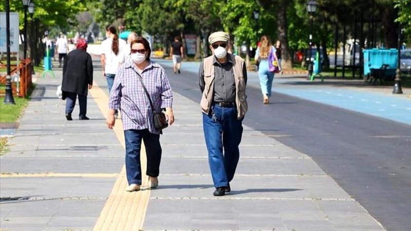 İzmir'de 65 yaş ve üzeri için sokağa çıkma kısıtlaması