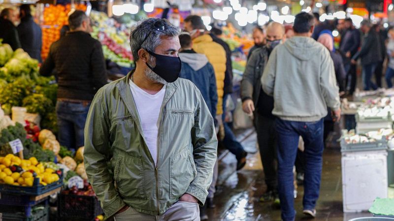 Cadde ve sokaklarda sigara içmek yasaklandı