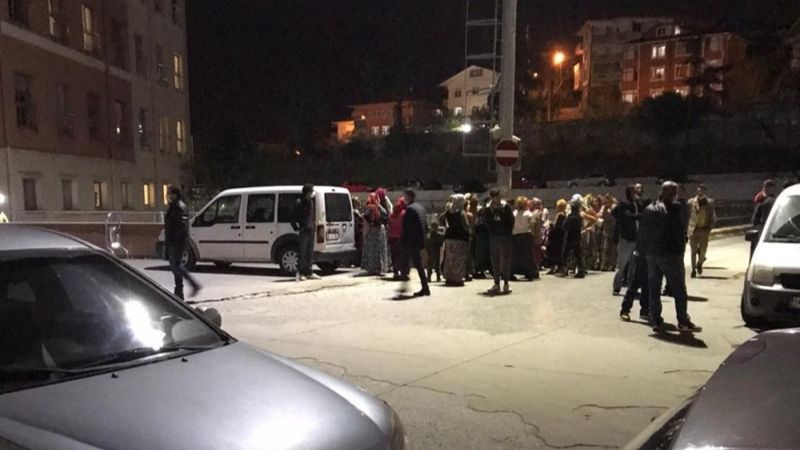 Sakarya'da 4 yaşındaki kız, 2 aile arasında çıkan çatışmada vuruldu