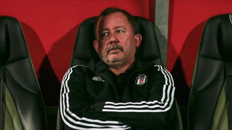 Beşiktaş'ın savunma hattı revire döndü