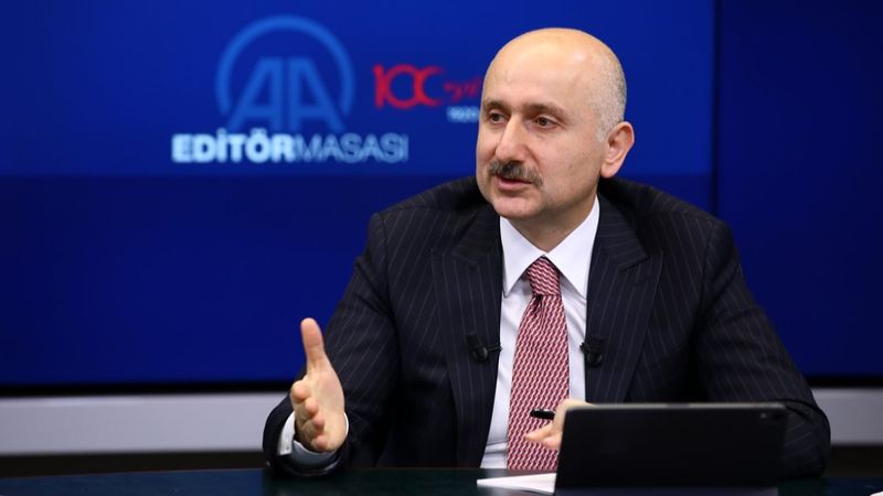 Adil Karaismailoğlu: Pandemi döneminde 5,7 milyar dolar yatırım yaptık