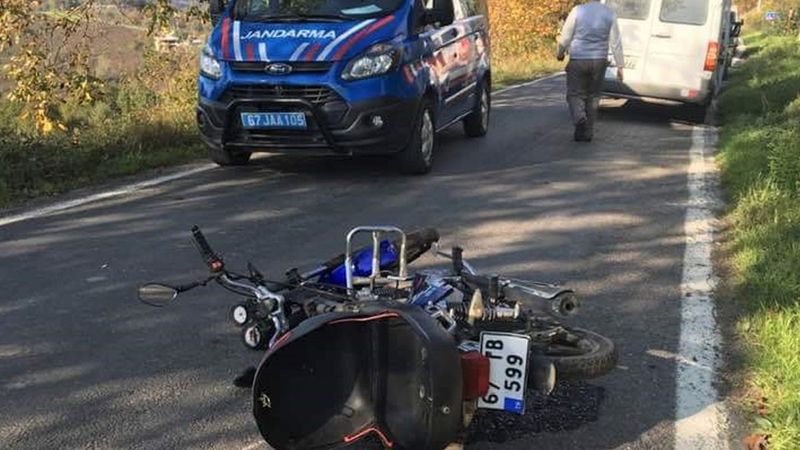 Zonguldak'ta otomobil ile motosiklet çarpıştı: 2 yaralı
