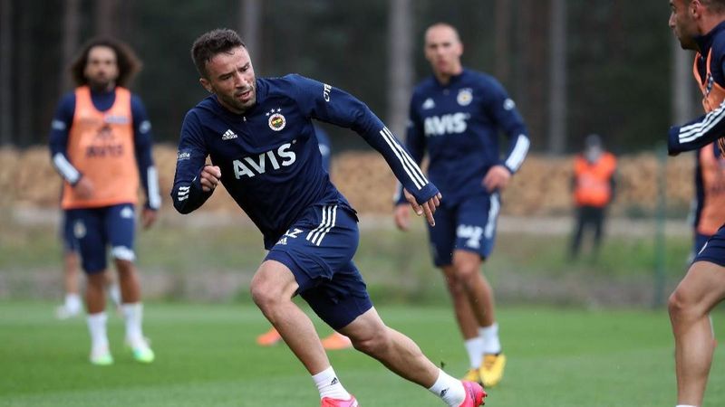 Gökhan Gönül Beşiktaş derbisinde yok