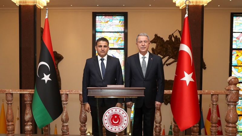 Hulusi Akar, Libya Savunma Bakanı Selahaddin Namroush ile görüştü