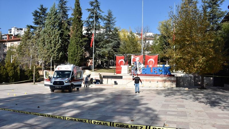 Bilecik'te boşanma aşamasındaki eşi ile kayınpederine kurşun yağdırdı