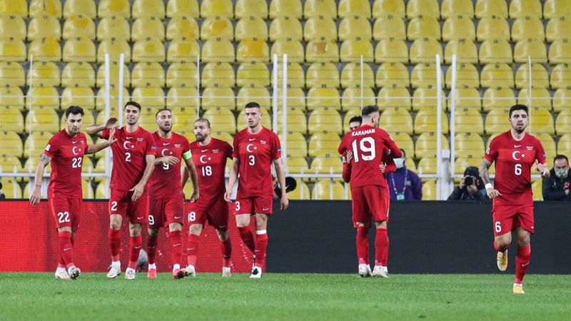 4 futbolcu A Milli Takım'dan çıkarıldı