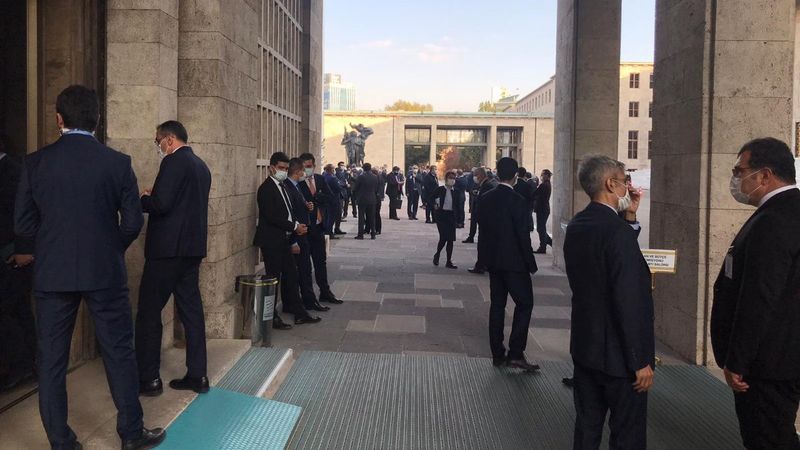 HDP Bitlis Milletvekili Mahmut Celadet Gaydalı koronavirüse yakalandı