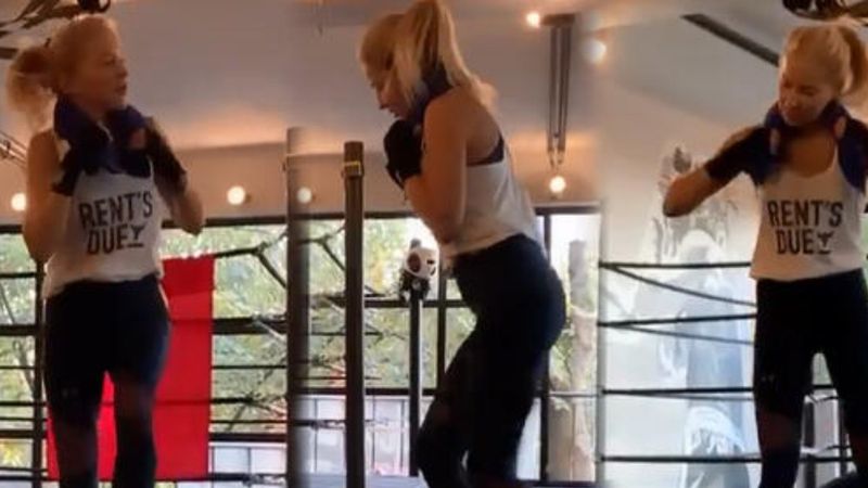 Burcu Esmersoy'dan kolbastı şov