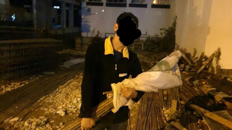 Bolu'da müteahhit, fotoğrafını çektiği hırsızı polise teslim etti