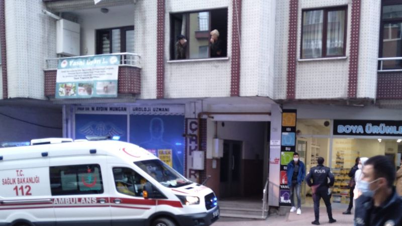 Zonguldak'ta komşusuyla tartışan kadın cinnet getirdi