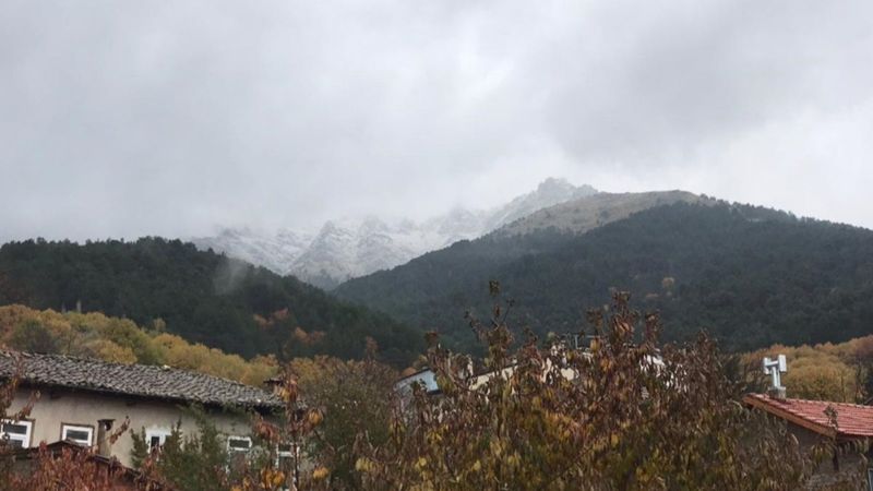 İzmir’e kar yağdı