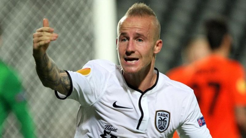 Göztepe Miroslav Stoch ile ilgileniyor