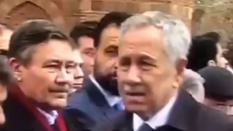 Bülent Arınç'ın Selahattin Demirtaş çıkışı olay oldu