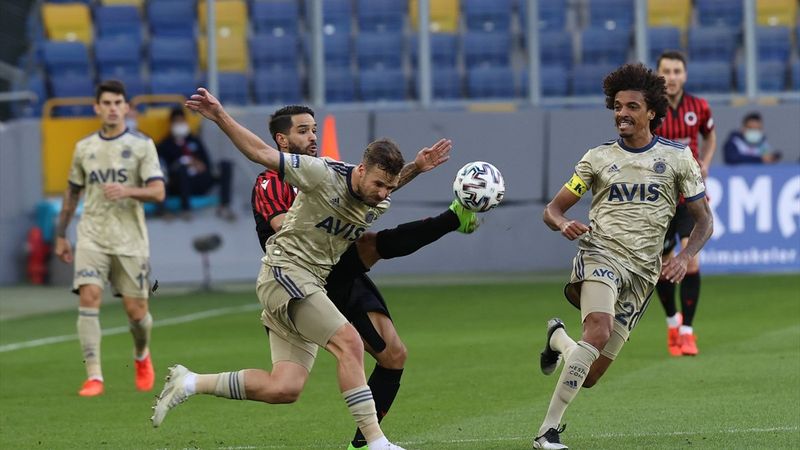 Fenerbahçe, Gençlerbirliği karşısında 5 golle şov yaptı