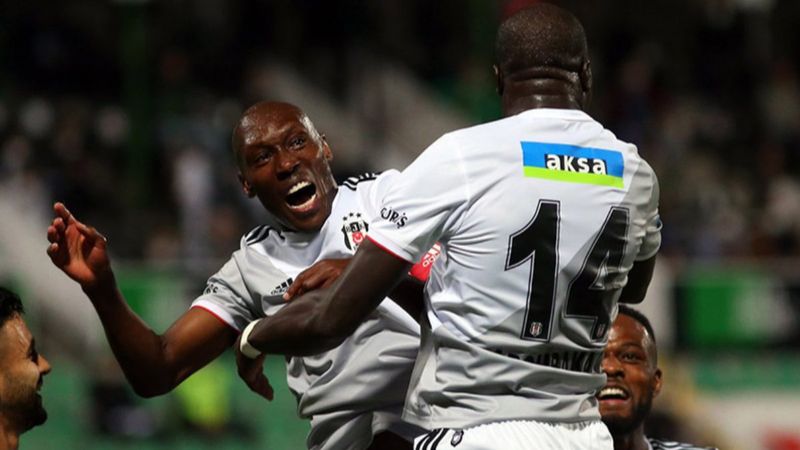 Beşiktaş-Başakşehir maçının ilk 11'leri