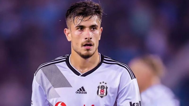 Dorukhan Toköz, derbide cezalı duruma düştü