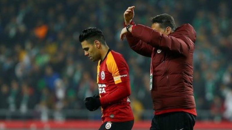 Radamel Falcao'nun sakatlığının uzama sebebi