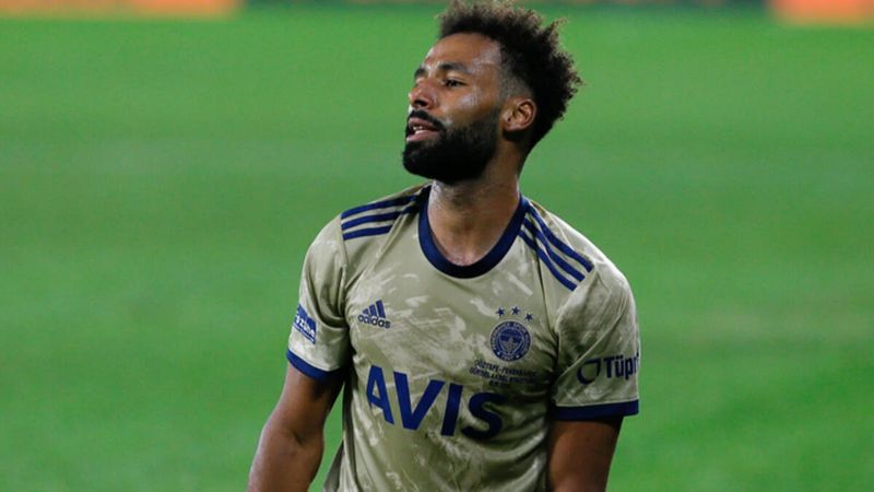 Nazım Sangare Beşiktaş derbisinde yok